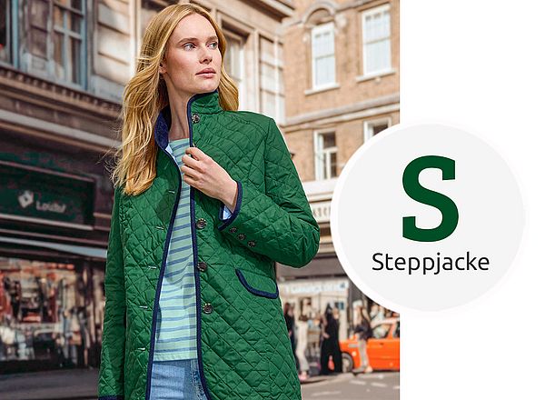 Leichter Steppmantel für den Sommer Kurzer Steppmantel für Damen mit Streifenshirt kombiniert